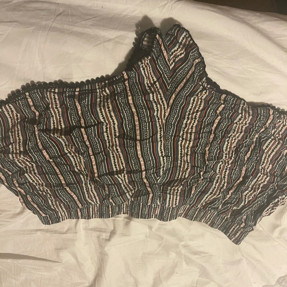 Shorts - Picture 2 of 3